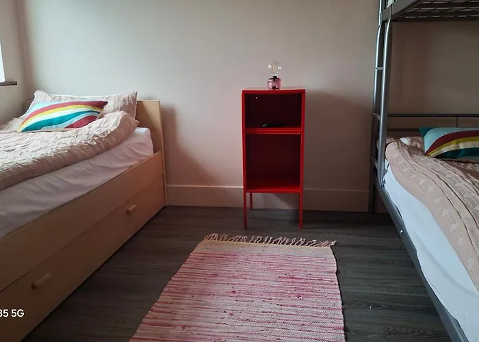 Artisthostel * Letterkenny